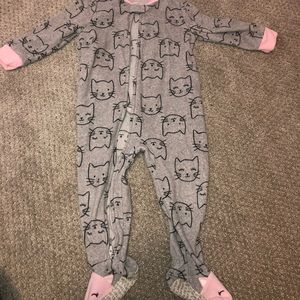 Little girls cat pjs